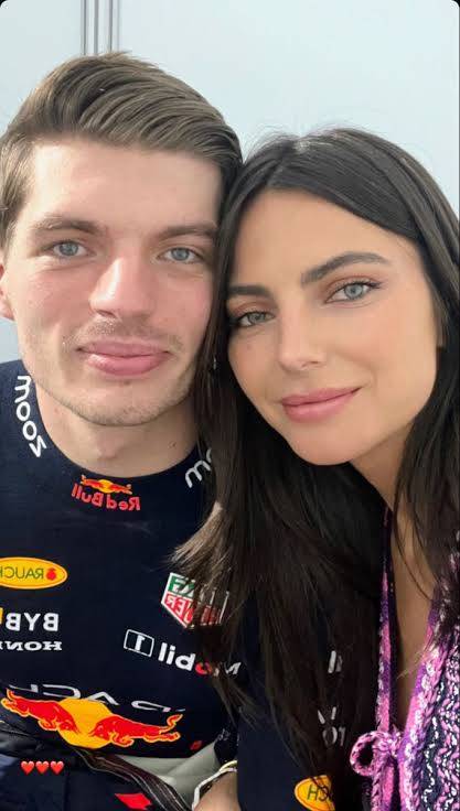 Breaking news:Kelly and Penelope enjoy their holiday: Where is Max Verstappen?