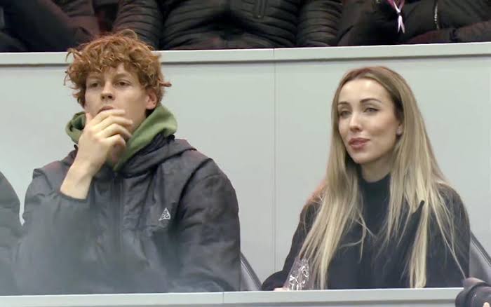 Notizie di congratulazioni: La star del tennis Jannik Sinner ha ufficialmente annunciato la giornata di erba con la sua ragazza Anna Kalinskaya. Maggiori dettagli