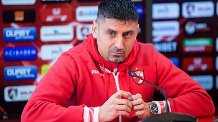 Începe o Nouă Eră: Fostul Legendă al FC Dinamo, Ionel Dănciulescu, Semnează un Nou Contract de 800$ cu Clubul Sub Conducerea Noului Antrenor…