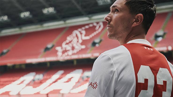 Breaking News; “Just In” Steven Berghuis heeft officieel zijn vertrek bij Ajax Amsterdam aangekondigd vanwege zijn misverstand met…