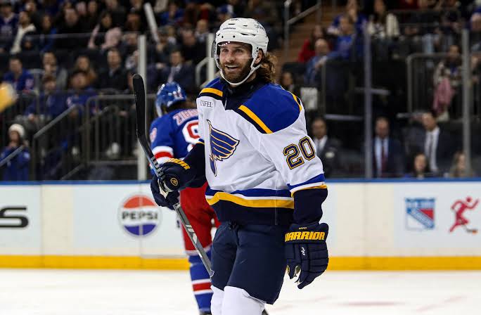 “Toronto Maple Leafs in Hot Pursuit of St. Louis Blues Star: Negotiations Heating Up!” …read more