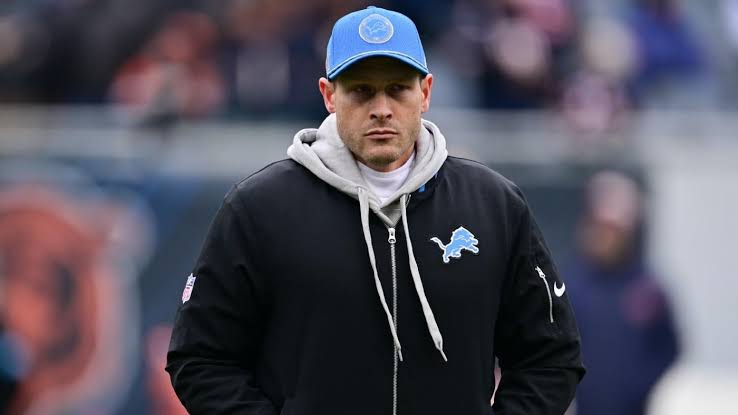 The Game changer;  here comes Chicago bears new D-line coach …………