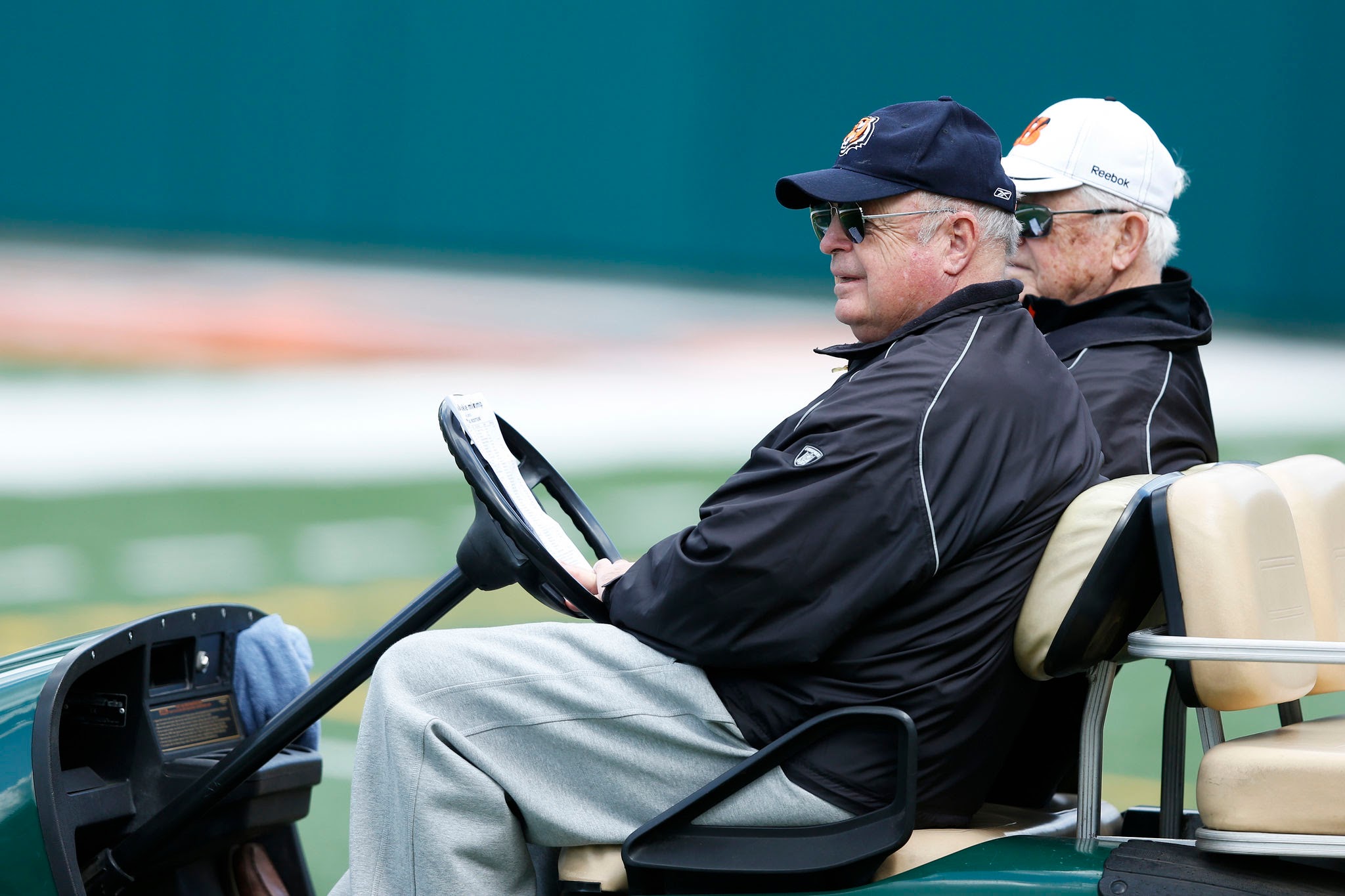 Just Now: Cincinnati Bengals owners Mike Brown few minutes ago was rushed to the hospital has finally……