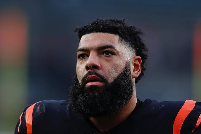 Shocking News: Bengals ,Cody Ford Shocked Fans with His Departure……