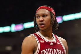 Congratulations: Hoosier’s Star Forward Malik Reneau Wins Prestigious Oscar Robertson Trophy Award…