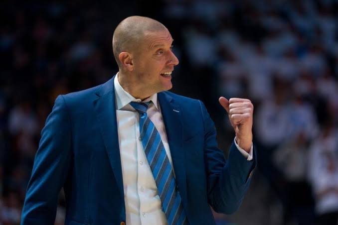 Kentucky University’s Otega Oweh Shines Bright, Clinches 2025 Bob Cousy Award and Oscar Robertson Mid-Season Trophy in Historic Basketball Feat….