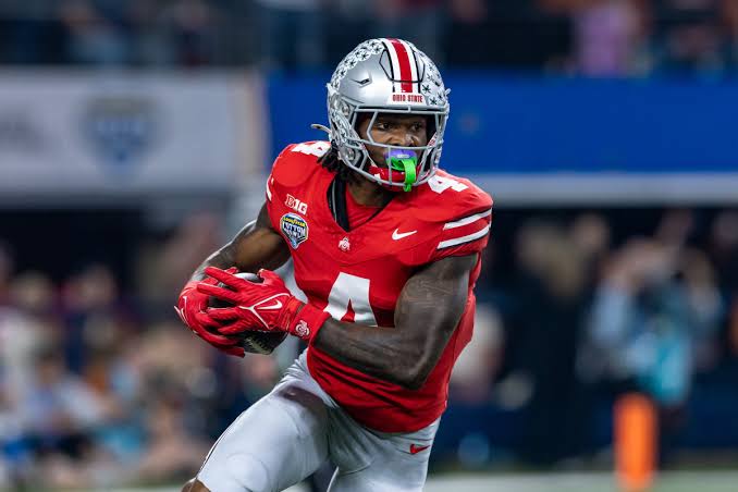 Ohio State WR Jeremiah Smith whose current NIL valuation is around $4 Million per On3 has reportedly turned down a tempting jaw-dropping  $6.5 million NIL offer from Georgia, reaffirming his  commitment to finishing his college career with the Buckeyes….