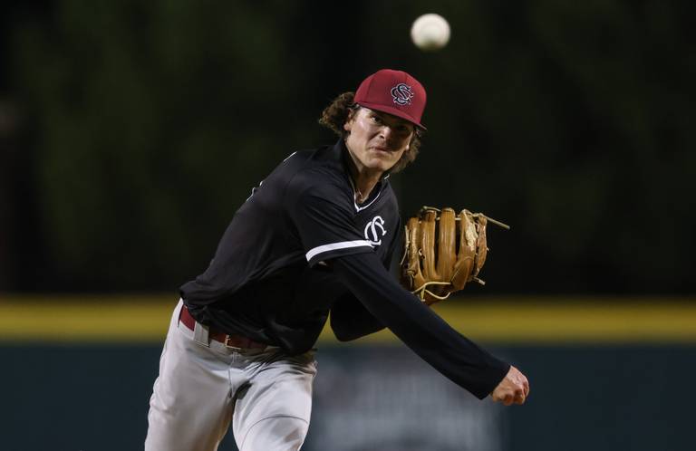 The Gamecocks baseball  turned to Mainieri as their savior—but now they’re falling apart in ways no one saw coming… here’s why