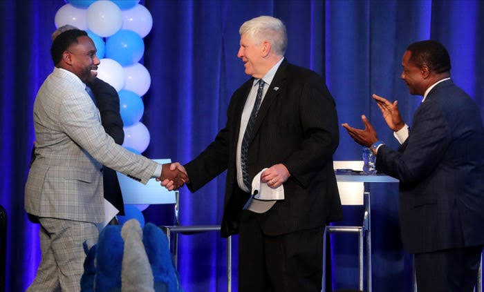 Sad News: Go and blue club head coach Derek Mason just signed a  5 years contract with his team……