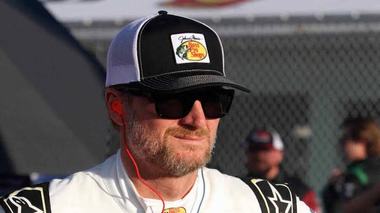Dale Earnhardt Jr. admires Kyle Larson for having the “balls to be humbled” with Indy 500 attempt…