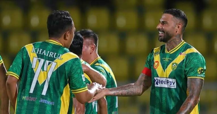 Keputusan perlawanan berakhir dengan All Star Kedah menang 4-3 ke atas pasukan All Star Malaysia…