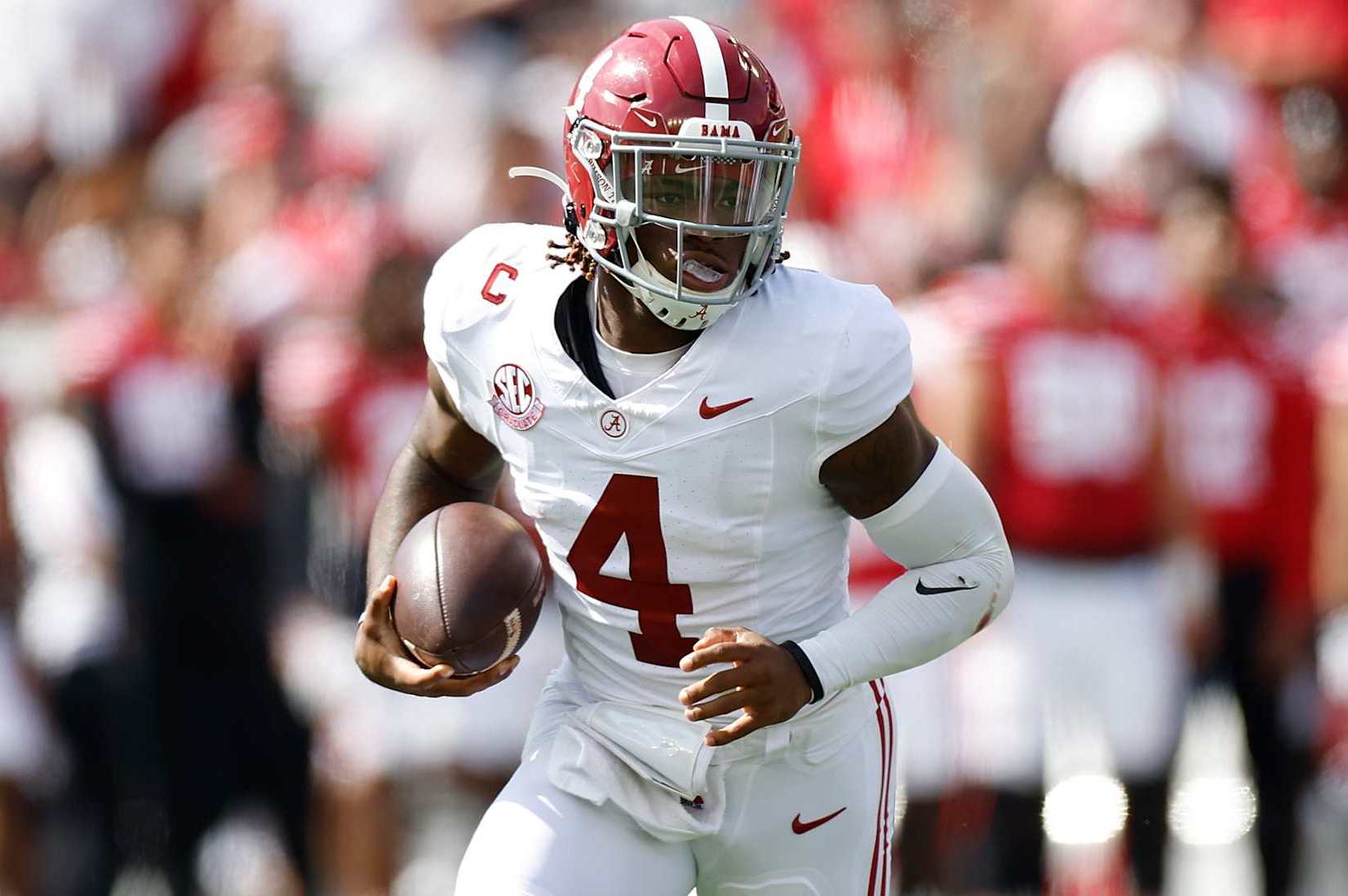 Alabama’s Jalen Milroe signed a $45 million endorsement deal with Powerade, donating $18 million to the football program and $4.8 million to an…..