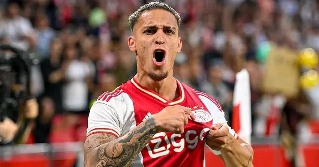 BREAKING: Antony Matheus dos Santos verzekert in interview zijn terugkeer naar Ajax – “Amsterdam is waar mijn hart nog steeds klopt”… Lees Meer