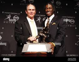 BREAKING NEWS: Epic moment as Baylor bears legendary Player Robert Griffin III joins the ranks of the legendary finally gets inducted into the college football hall of fame class 2025, marking it the second most…….