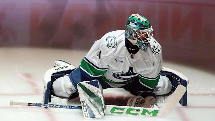 Top Canucks goalie prospect on the cusp of making AHL history…