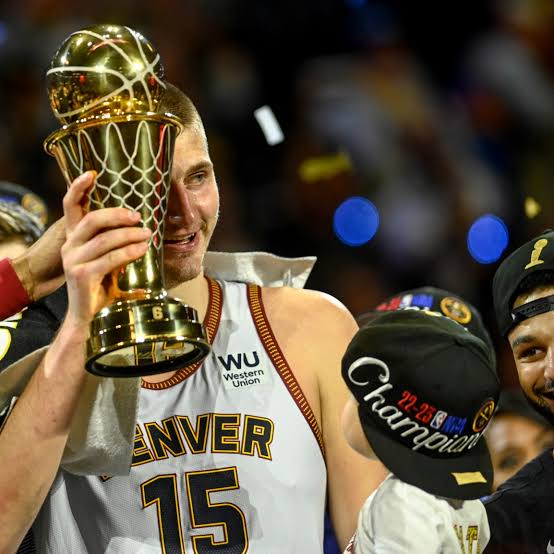 ESPNews: Congratulations to the entire Nuggets family! Nikola Jokic received an honorary BET award today in Los Angeles, USA….