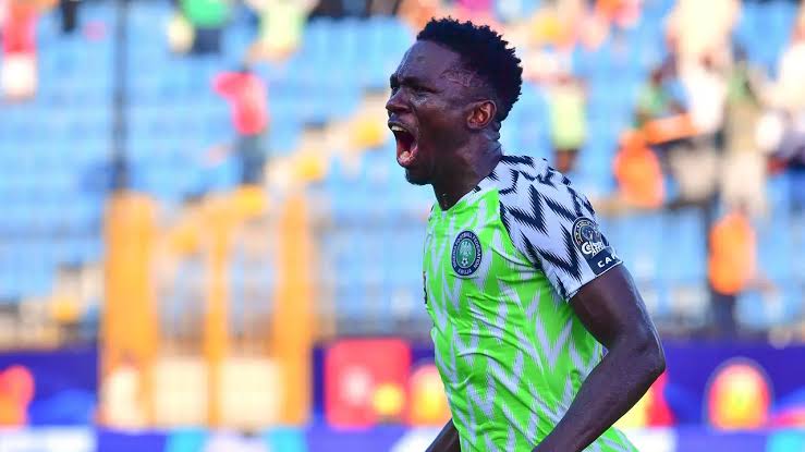 Știri de ultimă oră: Kenneth Omeruo a ales în sfârșit Universitatea Craiova în locul lui CFR Cluj și Dinamo București, declarând că le va consolida apărarea…