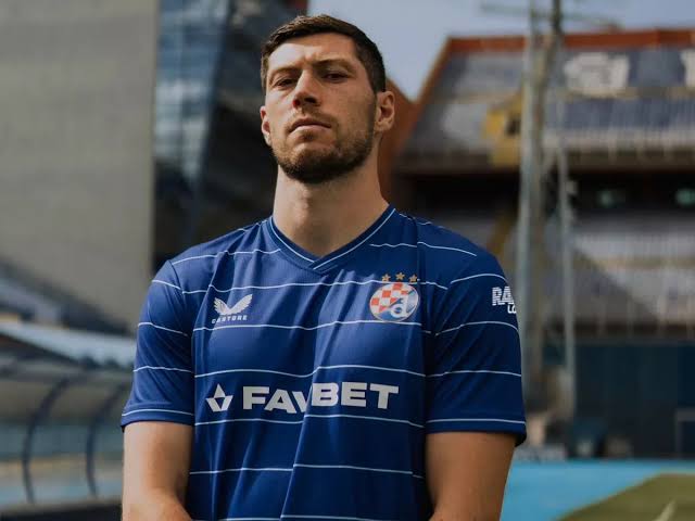 “Scott McKenna a sosit în Croația înaintea transferului la Dinamo Zagreb – Fostul star de la Dons vizează un nou început, presa română confirmă interesul”