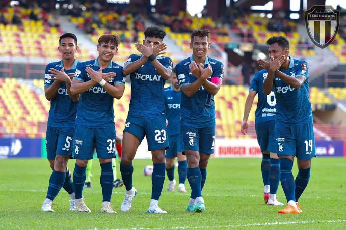 ‼️ Berita Mengejutkan Buat Penyokong Terengganu FC ‼️** **”Jurulatih Utama Letak Jawatan Secara Mengejut! Pemain Utama Turut Isytihar Keluar Pasukan?”