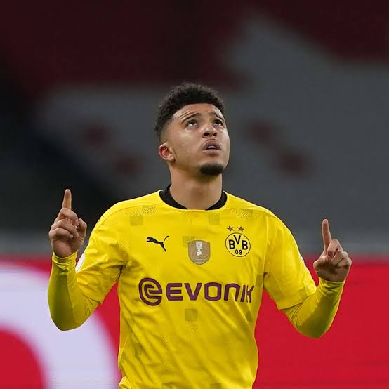 Jetzt offiziell: Borussia Dortmund verpflichtet Jadon Sancho von Manchester United – Medizincheck und Vertragsunterschrift binnen 24 Stunden, Sancho will keine Sekunde länger warten!…..