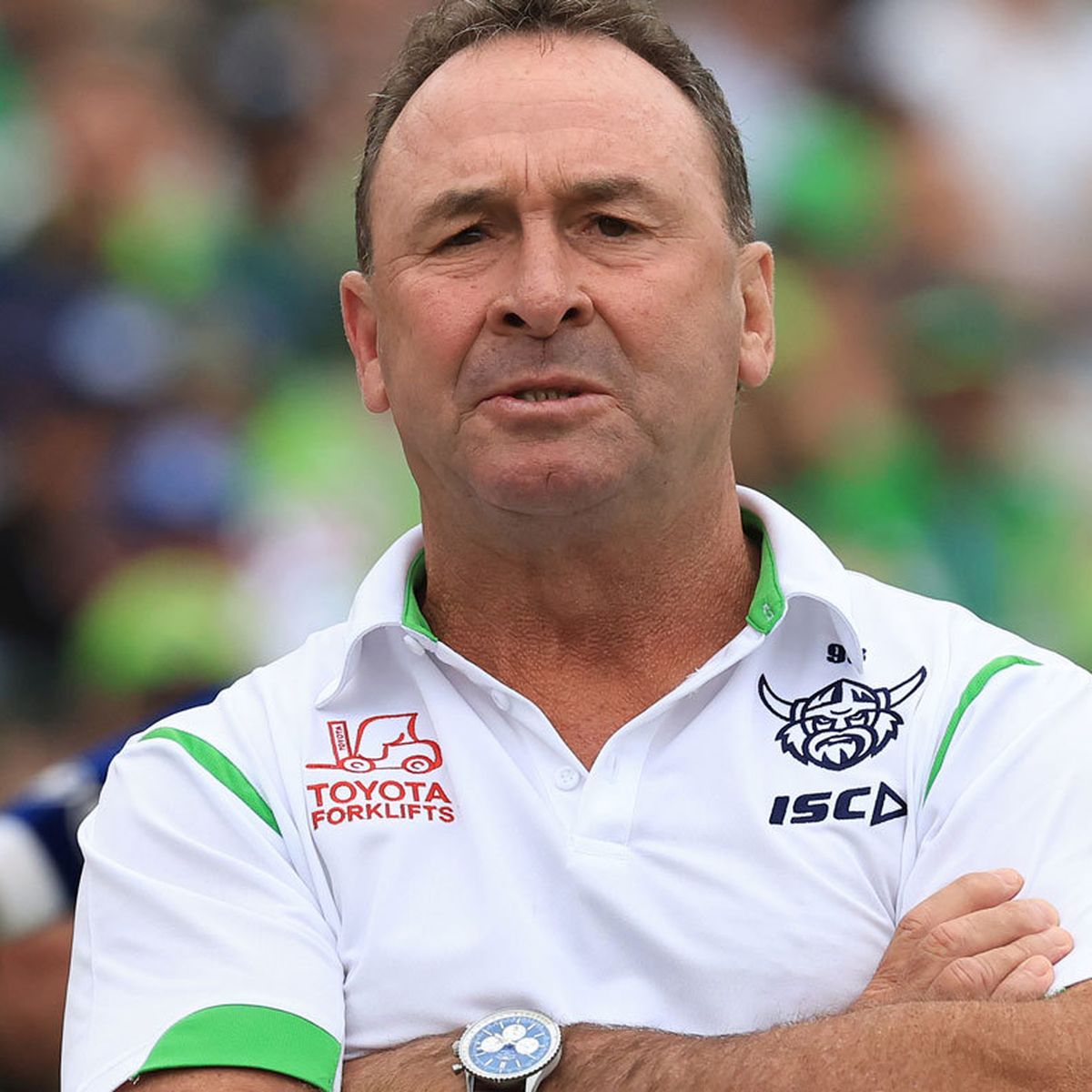 Breaking news: Canberra Raiders Head Coach Ricky Stuart donates entire $5.5 million bonus—excluding his salary and sponsorship earnings—to charities and homeless relief. His act of generosity in a world often lacking compassion is truly remarkable…