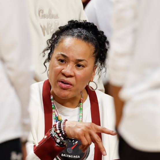 Breaking News:  I am finally leaving, Dawn Staley made the announcement from the team few minutes ago due to her…. see why 