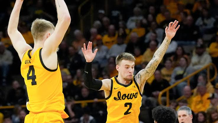 TRENDING NEWS: “I Will Leave For Him To Play” Hawkeyes men’s basketball Star Confirm He Will Leave If he Return……