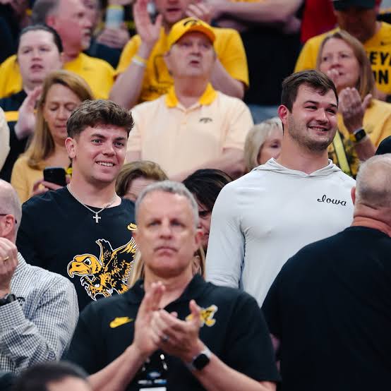 BREAKING NEWS: The Iowa Hawkeyes men’s basketball has officially confirmed the return of a familiar face, sending shockwaves through the college basketball world today….